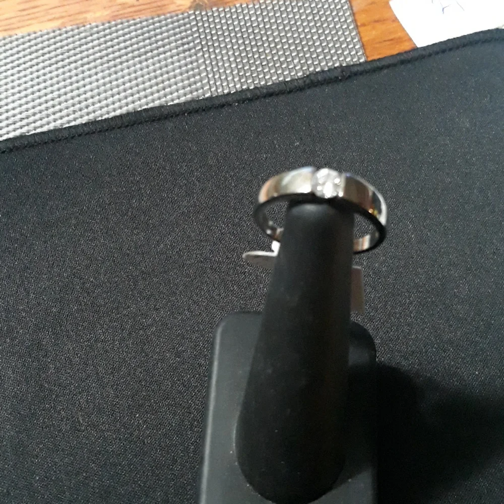Men's cz ring sz 10 sterling silver.